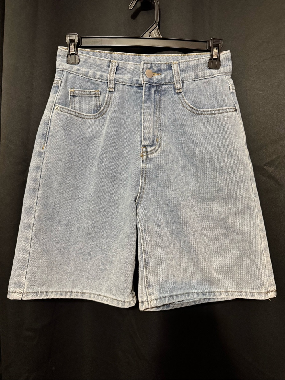 Women's Light Wash Denim Jean Shorts - Classic High-Rise Fit